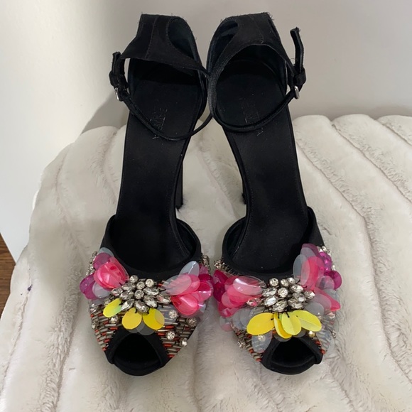 Giambattista Valli Shoes - Giambattista Valli heels black satin size 37